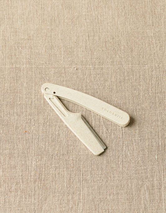 Coco Knits Fuzz Comb